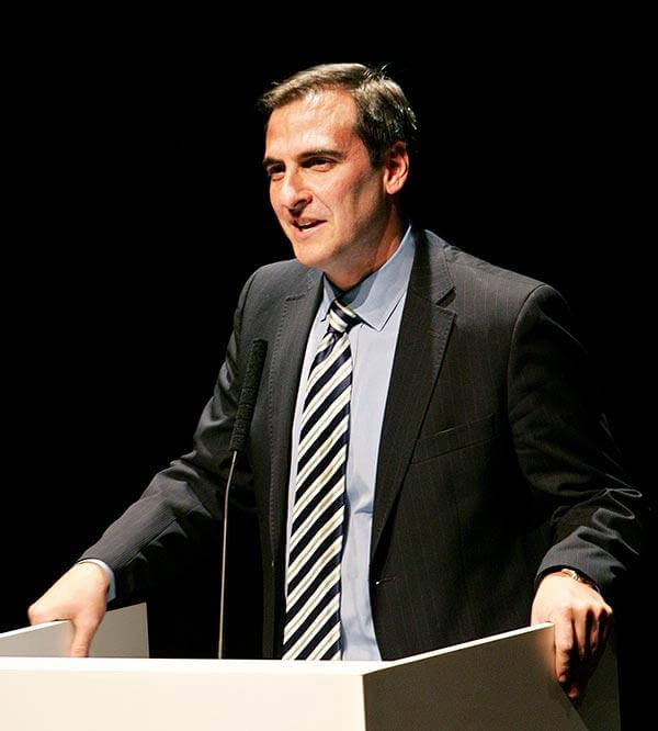 Gianaris pushes his clean-air bill