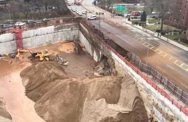 Gas main break causes damage on Northern Boulevard in East Elmhurst