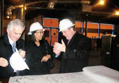 Titus tours Arverne Library