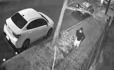 The suspect running away after an attempted sexual assault in South Ozone Park on April 14.