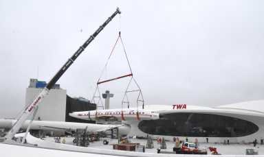 av-connie-2019-04-q01