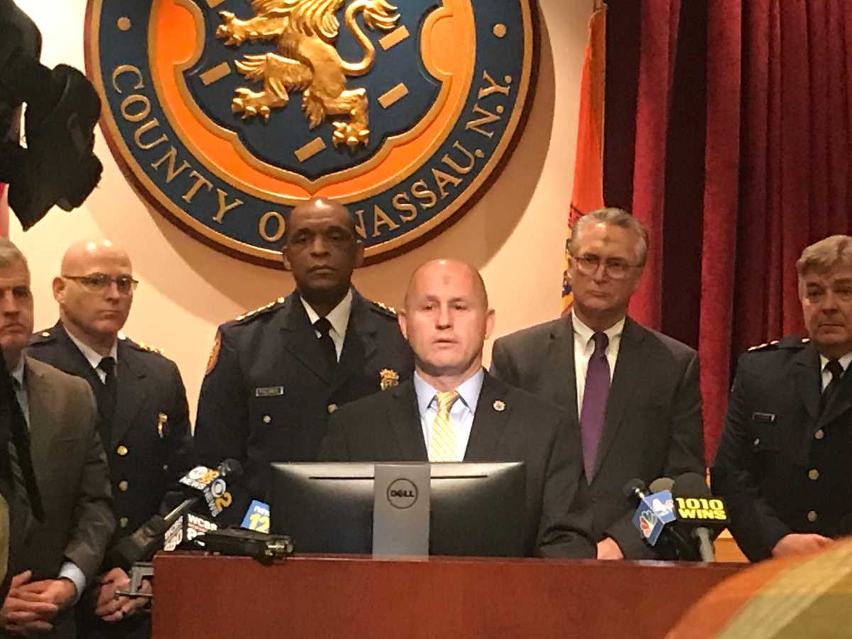 A3001950-C6D5-4B47-B55E-7DCA300CD173