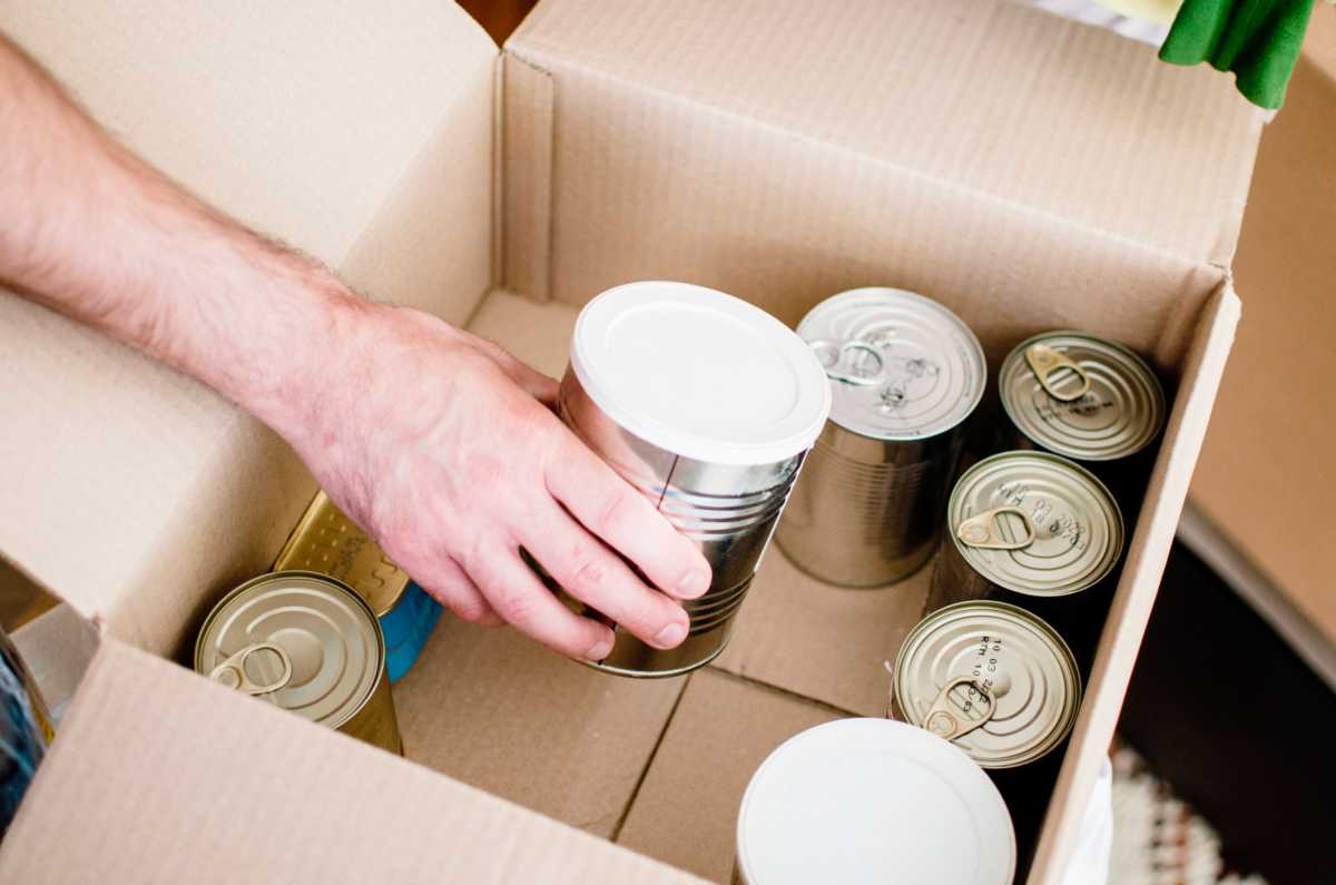 Making Donations To Community Food Bank