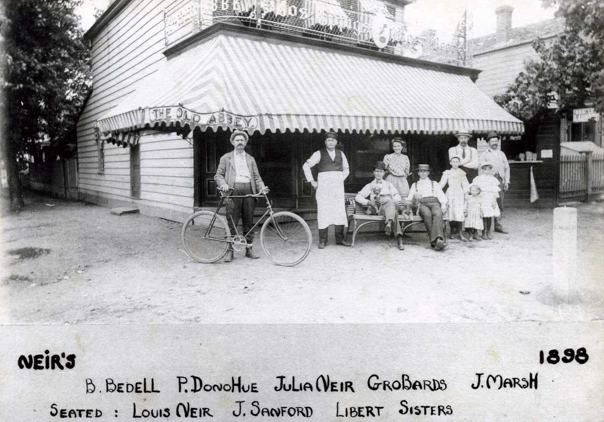 Neir’sBar1898