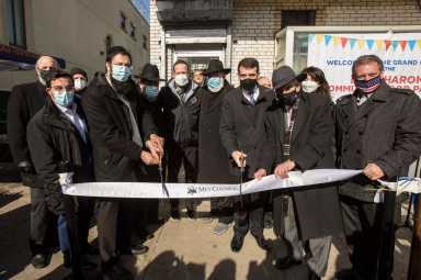 Ribbon-cutting with community leaders
