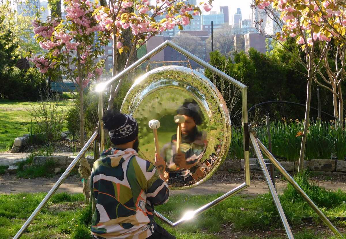 gongperformance-2048×1414