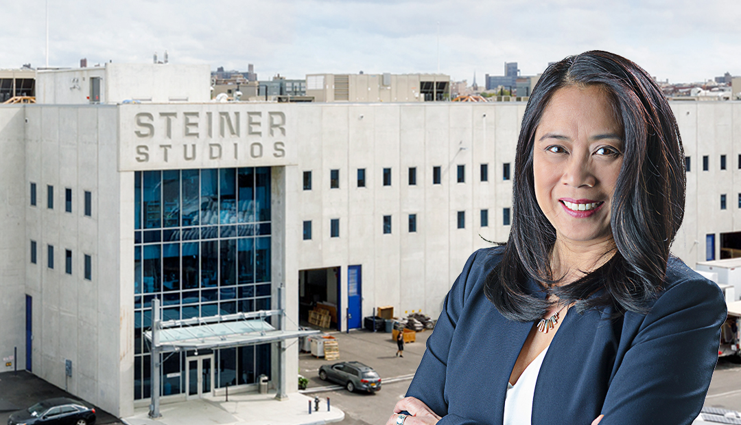 AnneDelCastillo_ banner