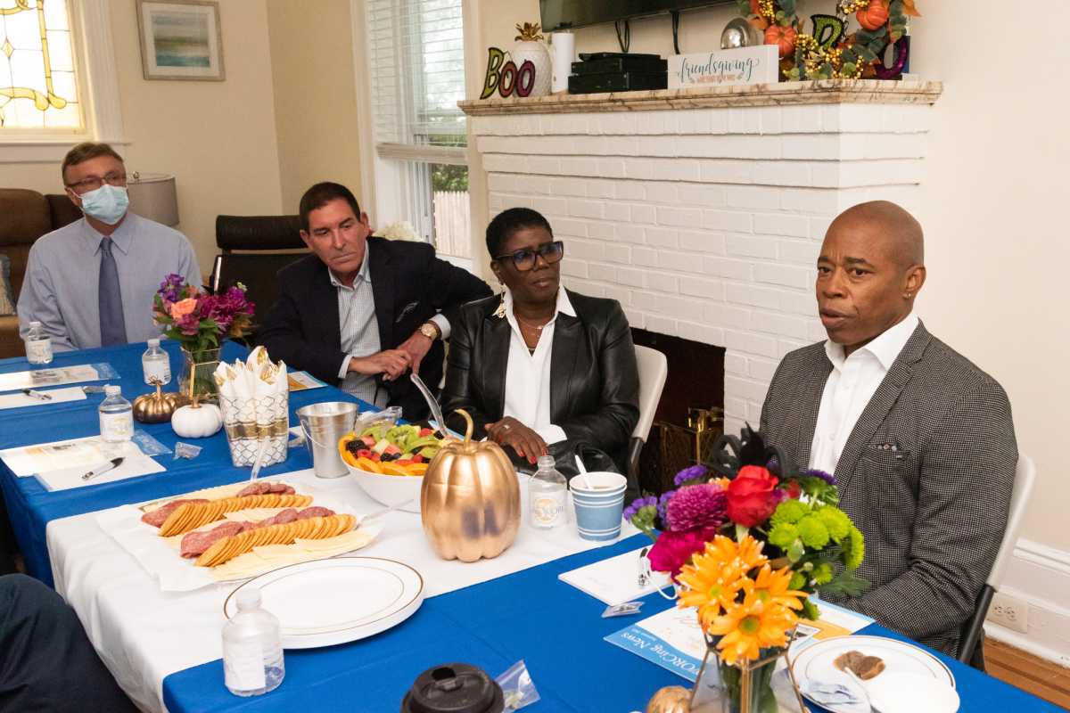 NY: Eric Adams visits Life’s Works residence in Queens