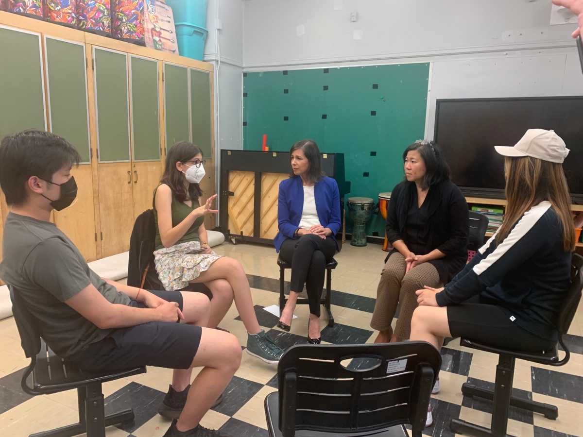 Queens lawmaker funding for internet access