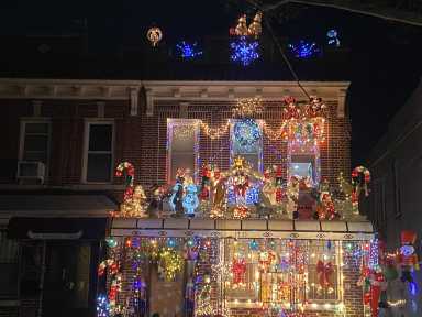ridgewood holiday display