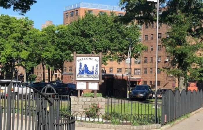 astoria houses