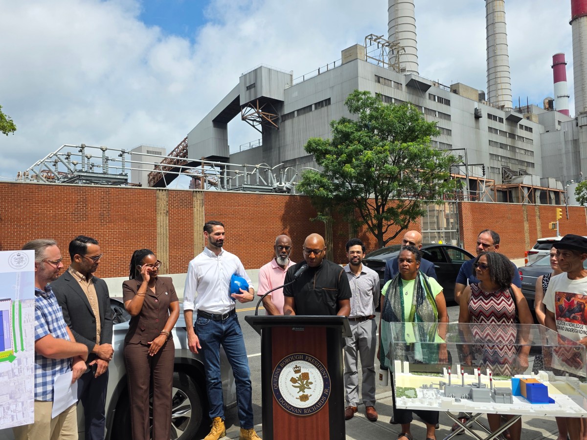 Richards speaks at the launch of the Reimagine Ravenswood Neighborhood Plan. Photo: Shane O'Brien