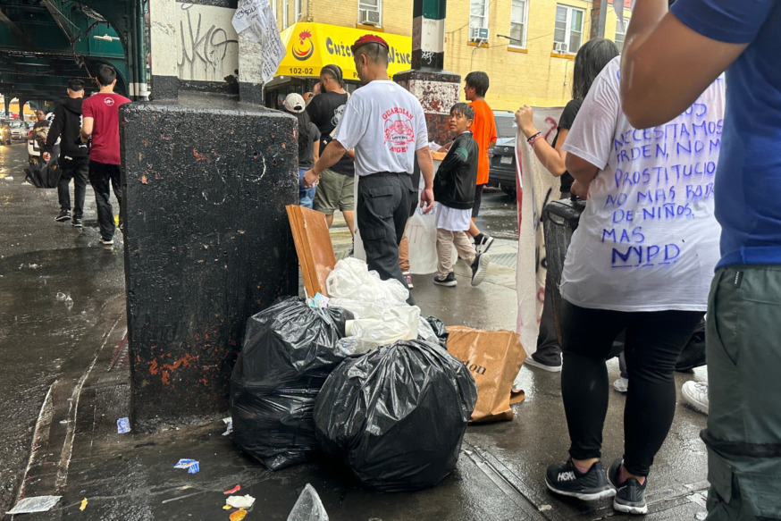 Clean streets rally Corona / Jackson Heights (Photo by Michael Dorgan)