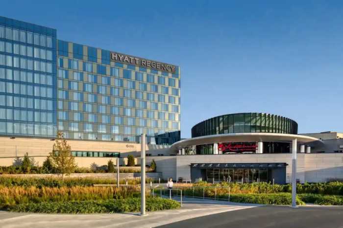 Resorts World New York City received its last major land use approval from the state for its proposed $5.5 billion expansion into an integrated resort at Aqueduct.