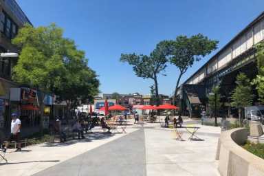 Corona-Plaza_c459c8