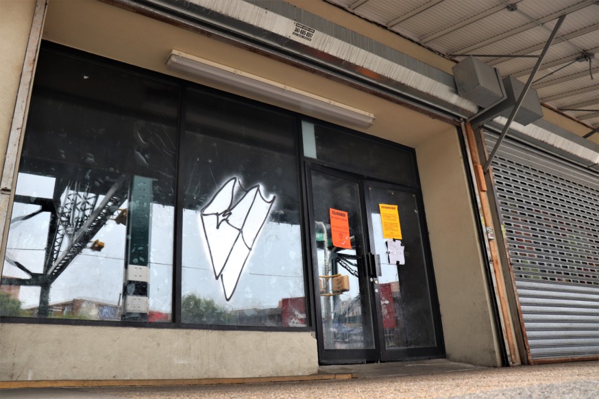 Cops shut down Woodside brothel in undercover op, residents say neighborhood cathouses are an open secret (Photo by Michael Dorgan)