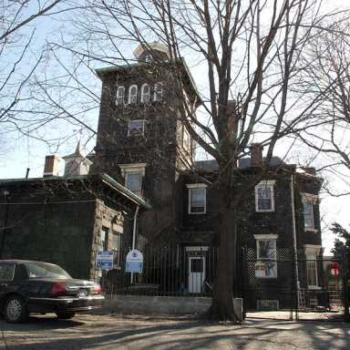 Steinway_Mansion-wiki_d23ff4
